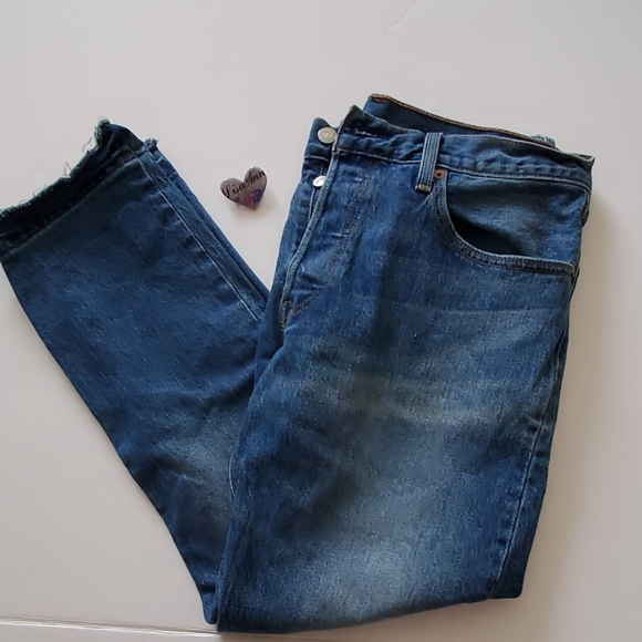 Levi's 501 Original's Button up Boy Friend Jean's - Picture 3 of 6